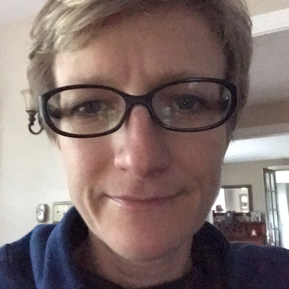 Meet your Posher, Debbie